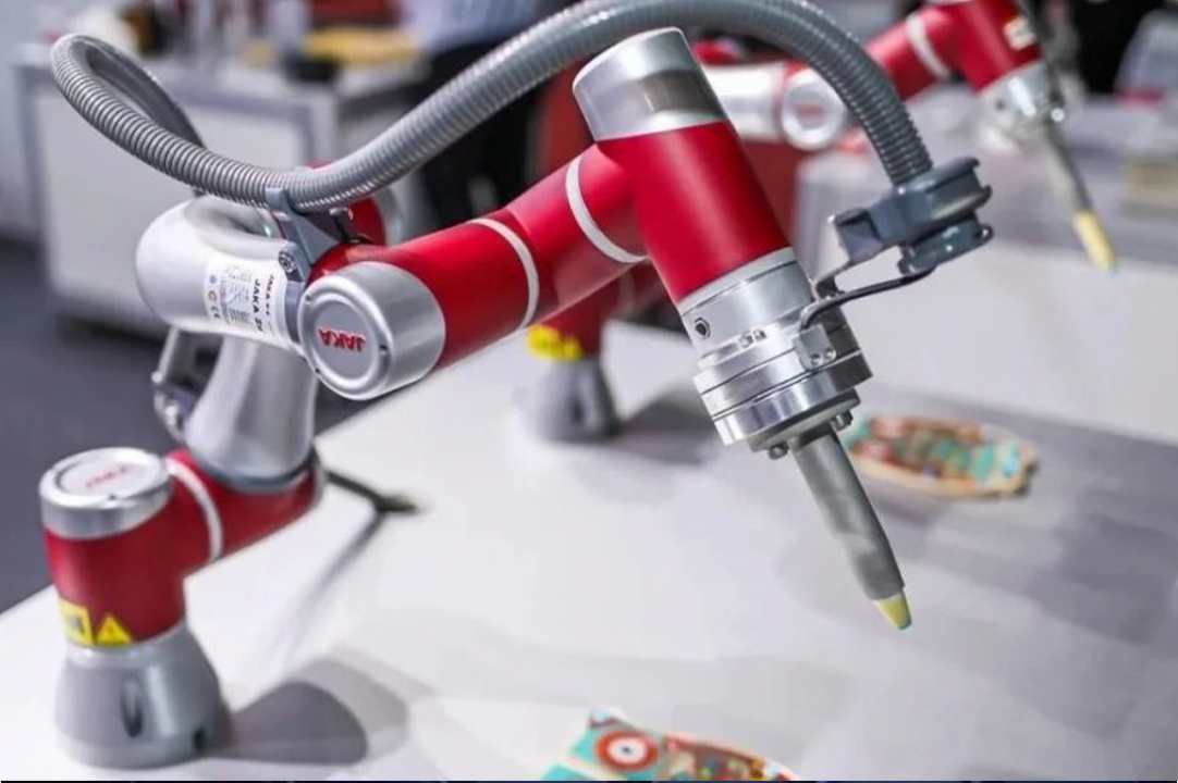 继计算机后，机器人正成为教育的新一代基础设