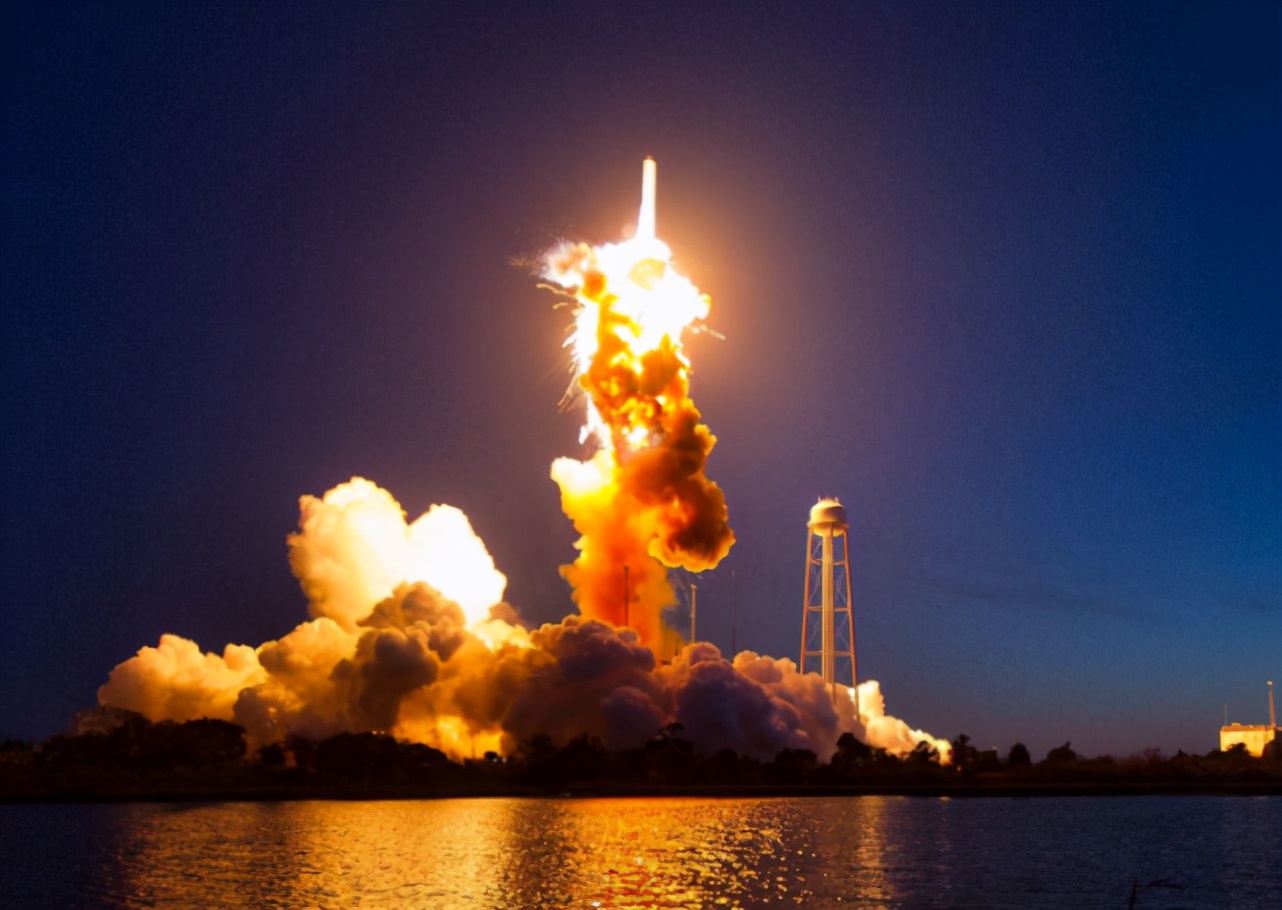 发射失利，“双曲线”火箭从酒泉点火升空后，